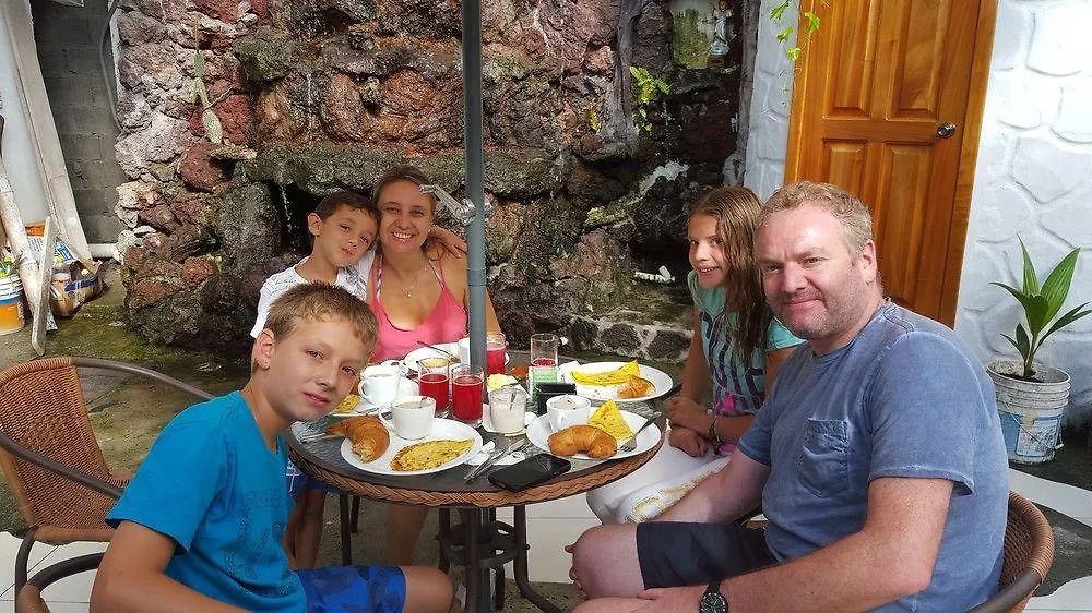 Hotel Coloma Galapagos Puerto Ayora  Equador
